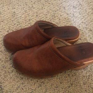 Clara Campus Frye Clogs
